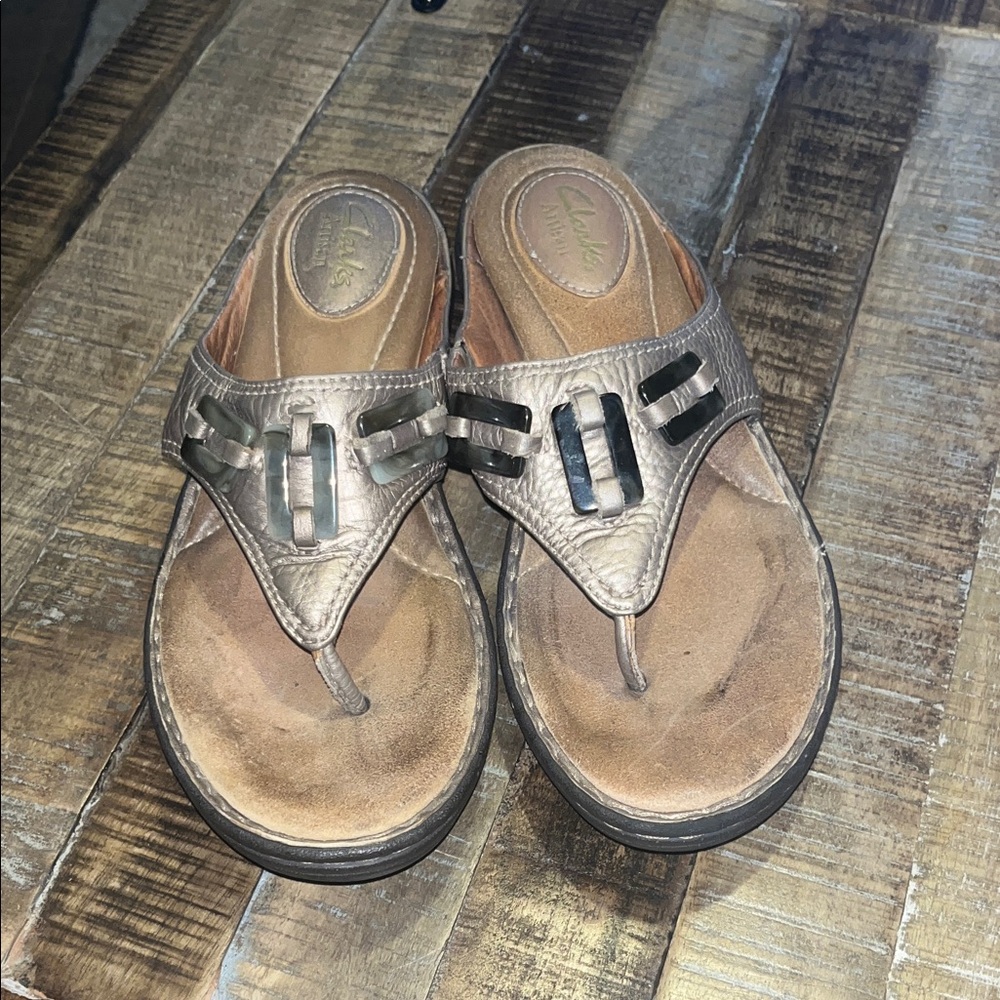 Clarks Metallic Bronze Slip-On Thong Sandals